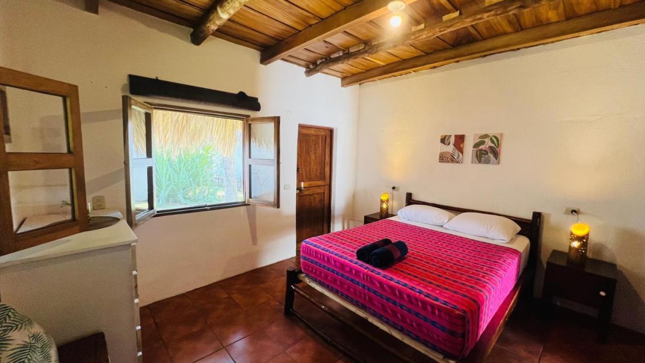 Paredon Surf House Hotel El Paredón Buena Vista Eksteriør billede