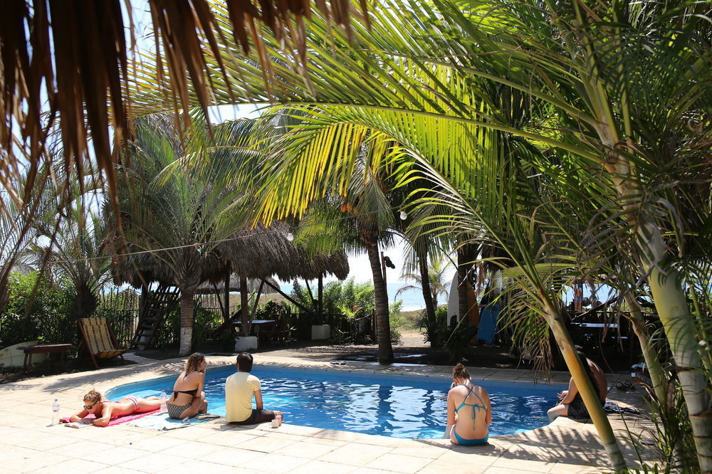 Paredon Surf House Hotel El Paredón Buena Vista Eksteriør billede